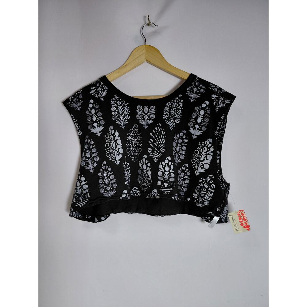 NWT fpmovement Vietnam Sequin Crop Top Black Solid Knit Sleeveless Women Size M